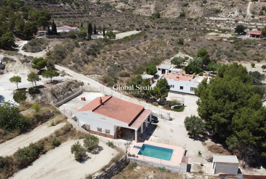 Venta - CASA -
CREVILLENTE - Inland