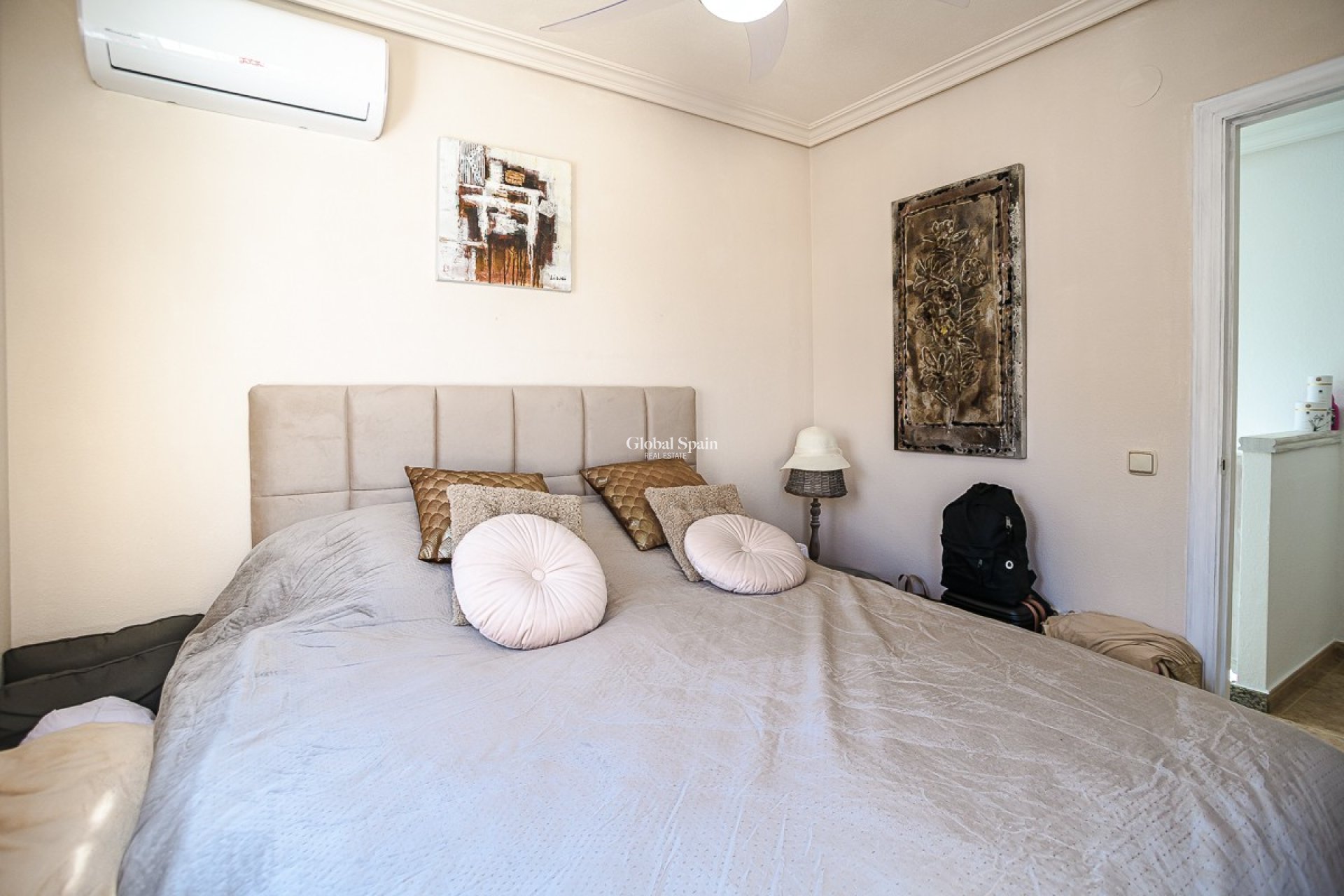 Venta - Casa Cuádruple -
ORIHUELA COSTA - La Florida