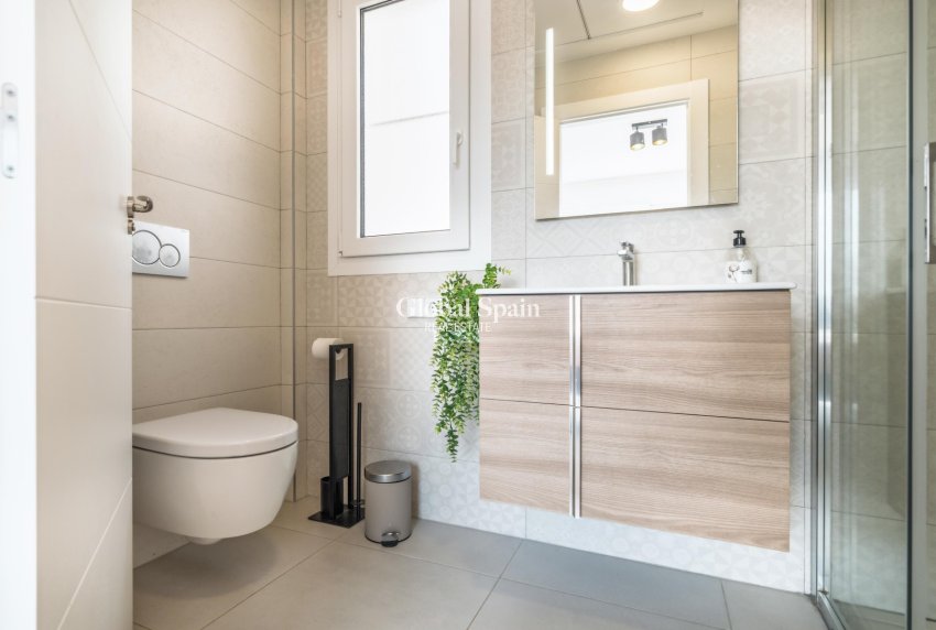 Venta - Casa Cuádruple -
TORREVIEJA - Aguas Nuevas