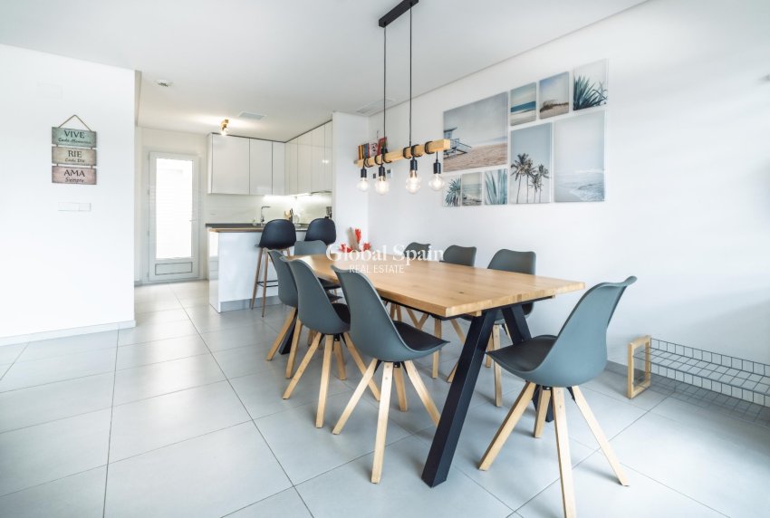 Venta - Casa Cuádruple -
TORREVIEJA - Aguas Nuevas