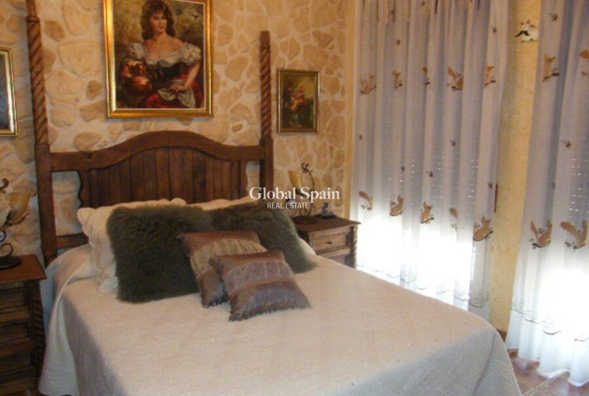 Venta - CASA -
DAYA NUEVA - Costa Blanca