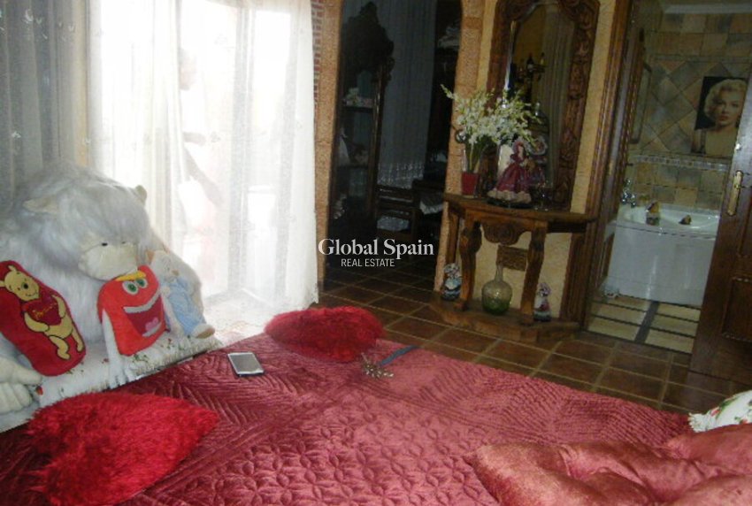 Venta - CASA -
DAYA NUEVA - Costa Blanca