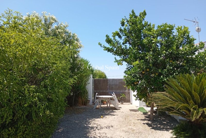 Venta - CASA -
DAYA NUEVA - Costa Blanca