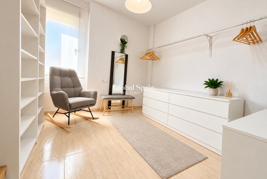 Venta - CASA -
DAYA NUEVA - Costa Blanca