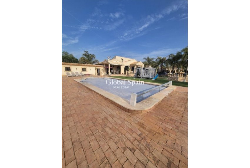 Venta - CASA -
DAYA VIEJA - Costa Blanca