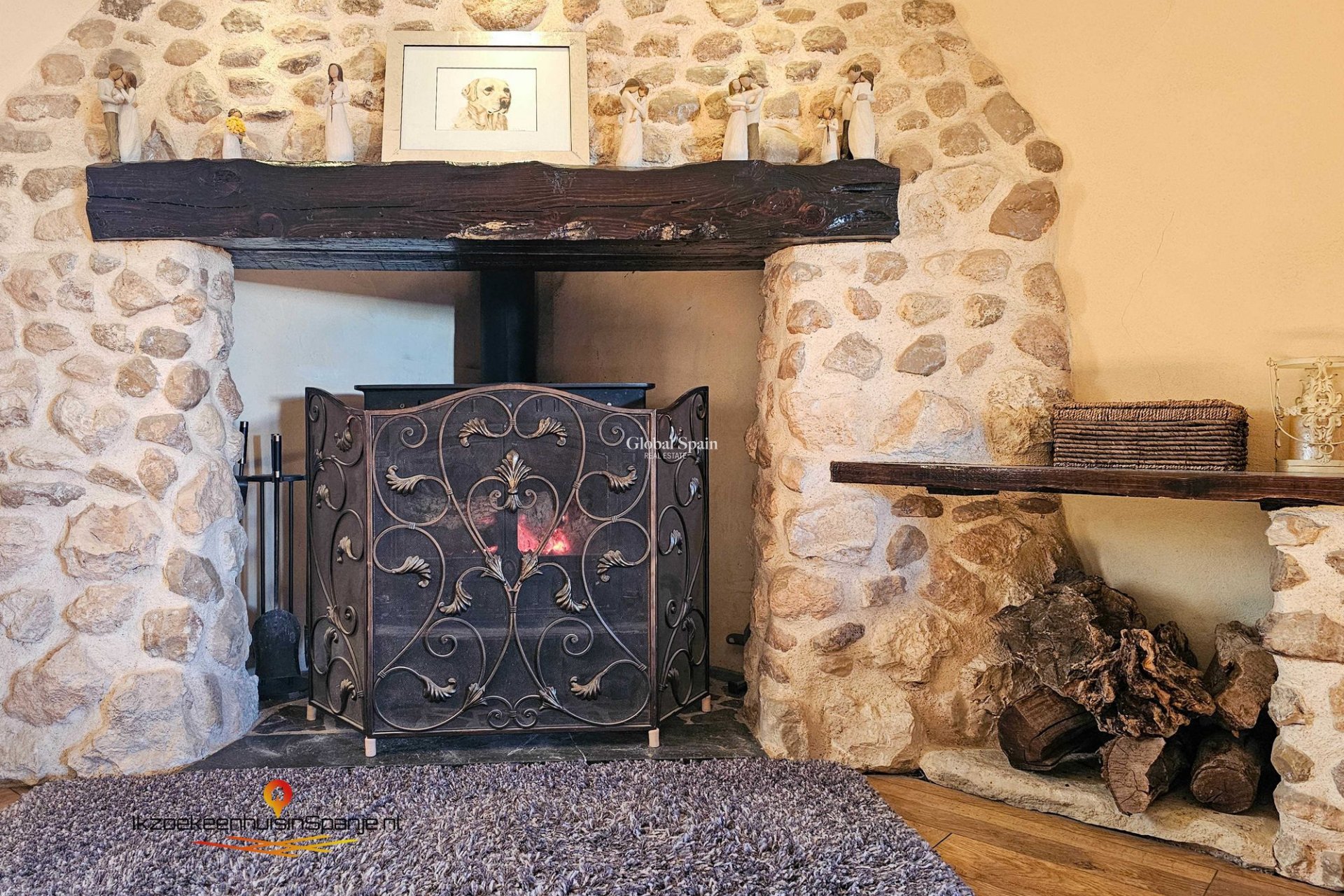 Venta - Casa de los hombres -
Abanilla