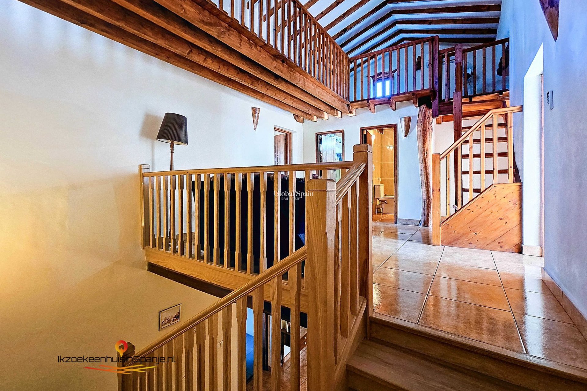 Venta - Casa de los hombres -
Abanilla