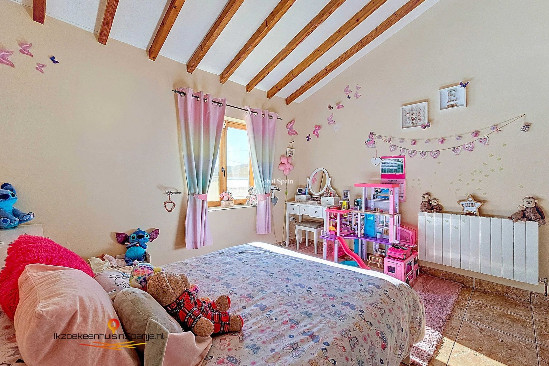 Venta - Casa de los hombres -
Abanilla