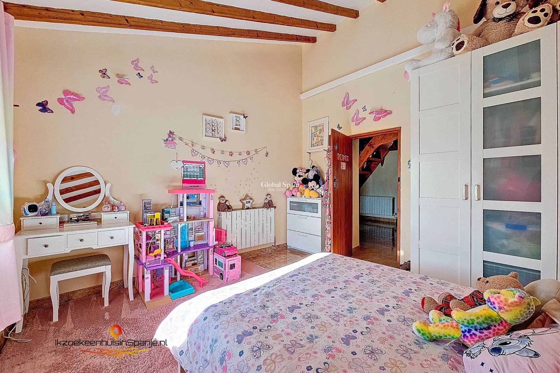 Venta - Casa de los hombres -
Abanilla