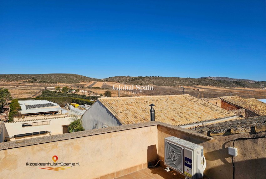 Venta - Casa de los hombres -
Abanilla