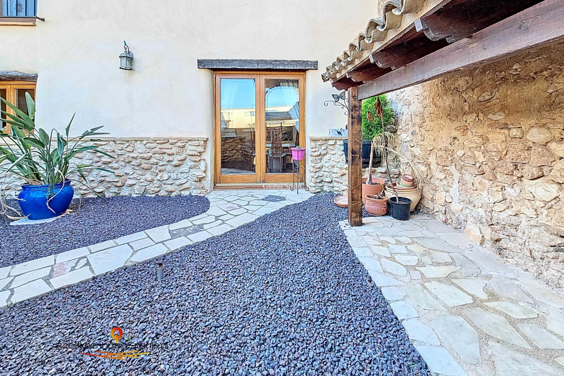 Venta - Casa de los hombres -
Abanilla