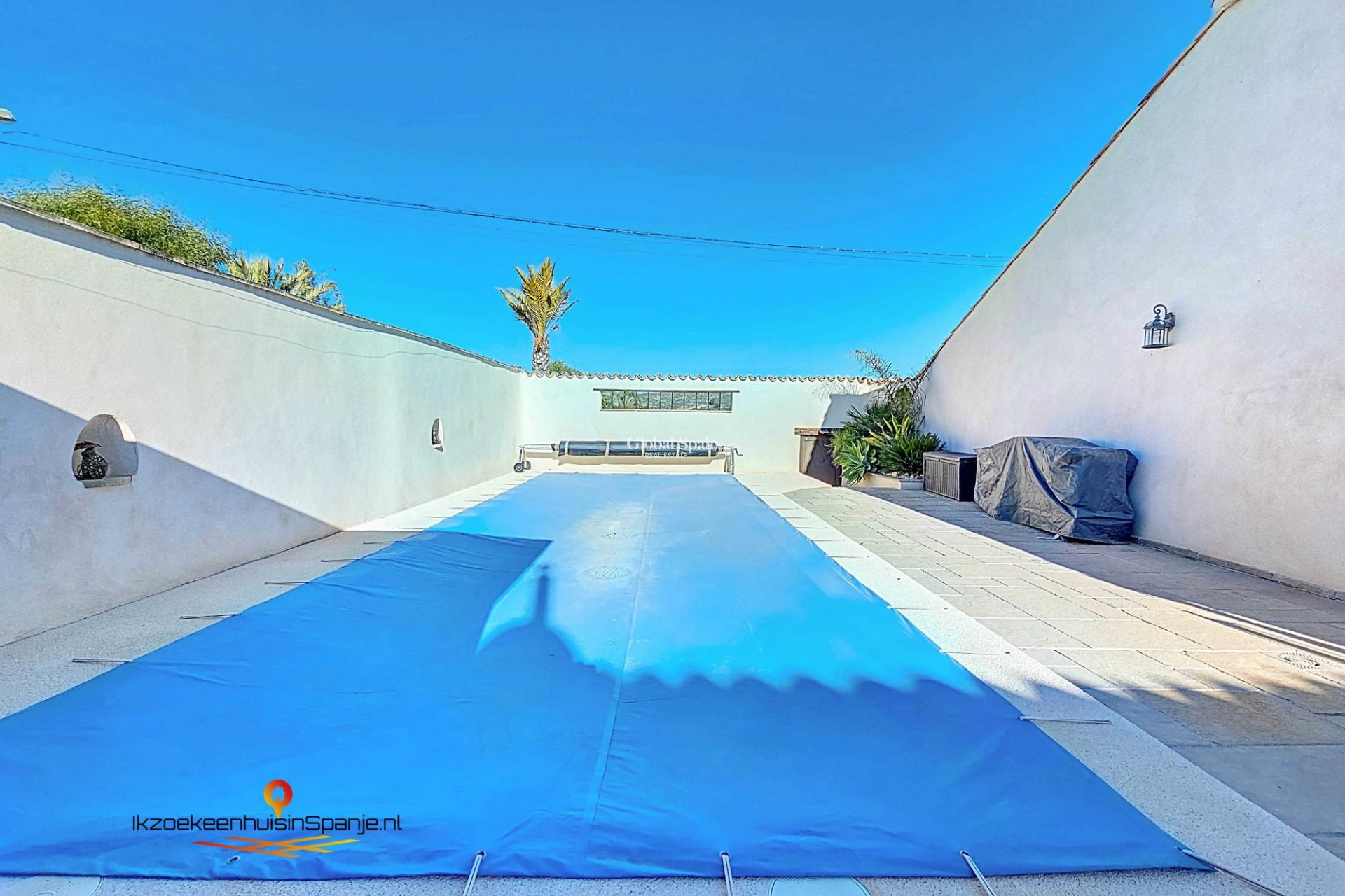 Venta - Casa de los hombres -
Abanilla