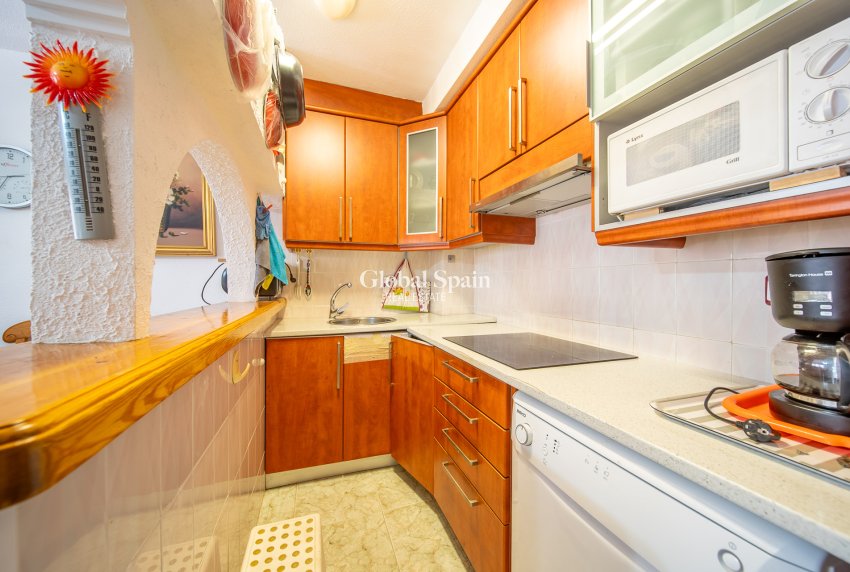 Venta - Casa de pueblo -
TORREVIEJA - La Mata