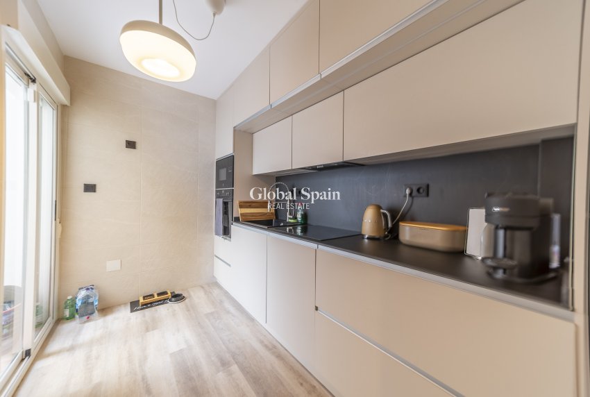 Venta - Casa de pueblo -
TORREVIEJA - LOS BALCONES - LOS ALTOS