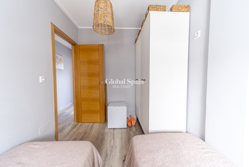 Venta - Casa de pueblo -
TORREVIEJA - LOS BALCONES - LOS ALTOS