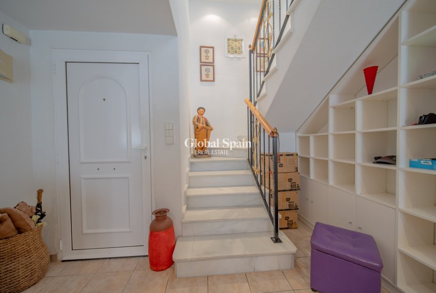 Venta - Casa de pueblo -
TORREVIEJA - Torreblanca