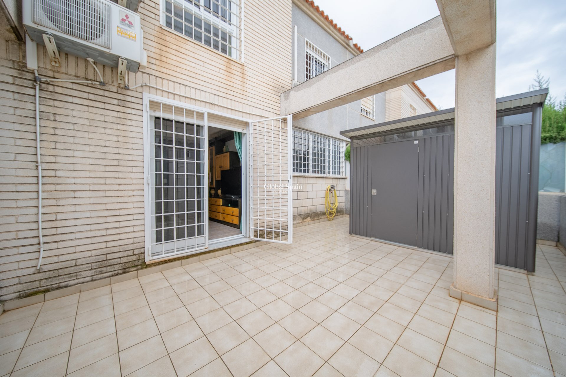 Venta - Casa de pueblo -
TORREVIEJA - Torreblanca