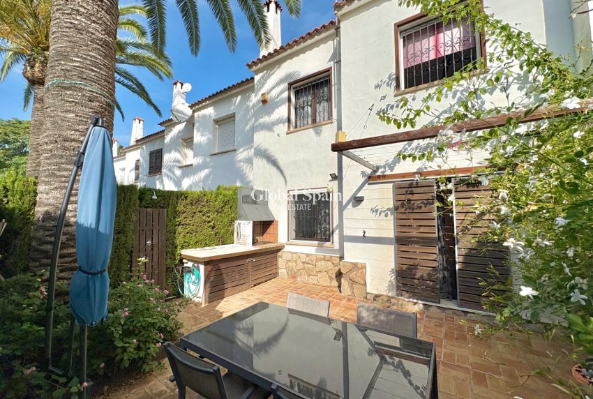 Venta - CASA -
DENIA - Les Marines - Las Marinas