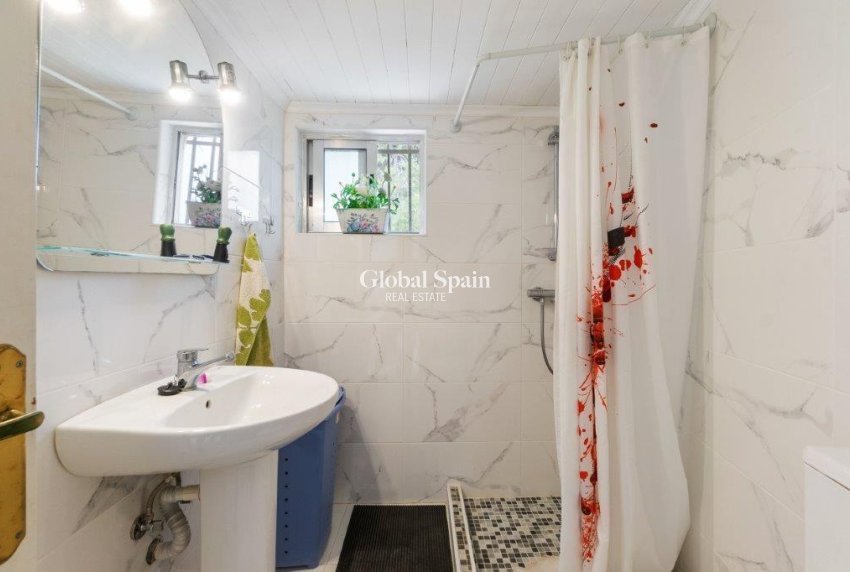 Venta - CASA -
DOLORES - Costa Blanca