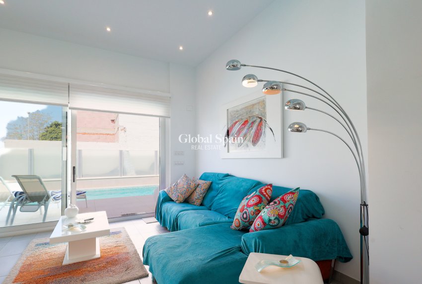 Venta - CASA -
DOLORES - Costa Blanca