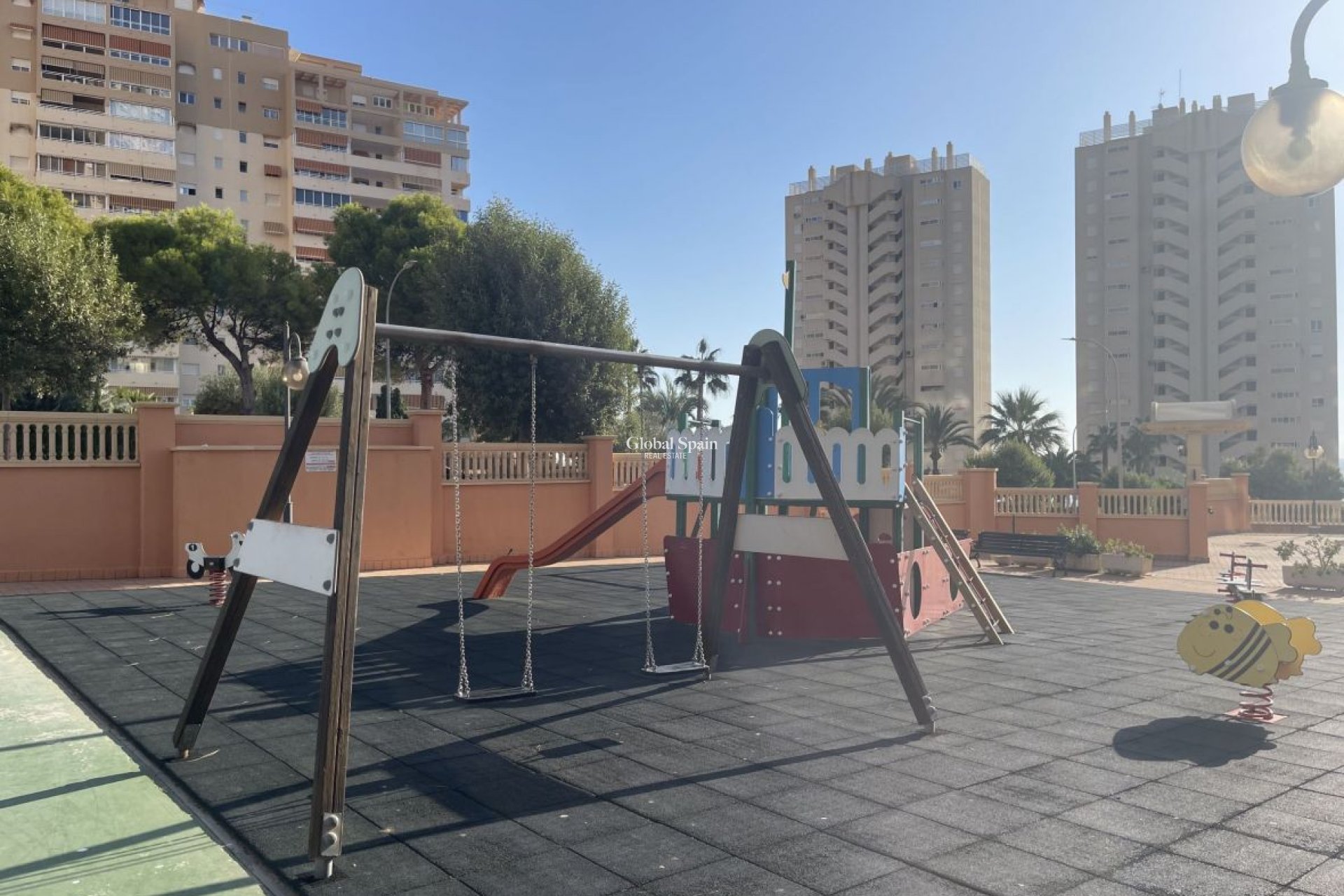 Venta - CASA -
EL CAMPELLO - Costa Blanca