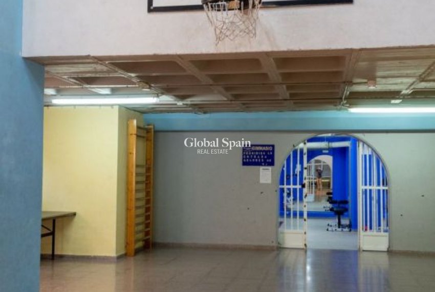 Venta - CASA -
EL CAMPELLO - Costa Blanca