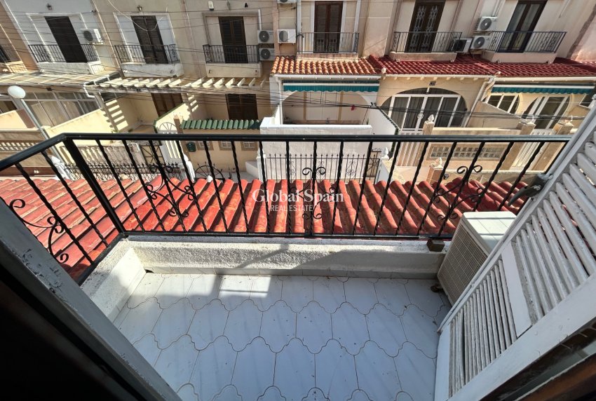 Venta - CASA -
EL CHAPARRAL - Inland