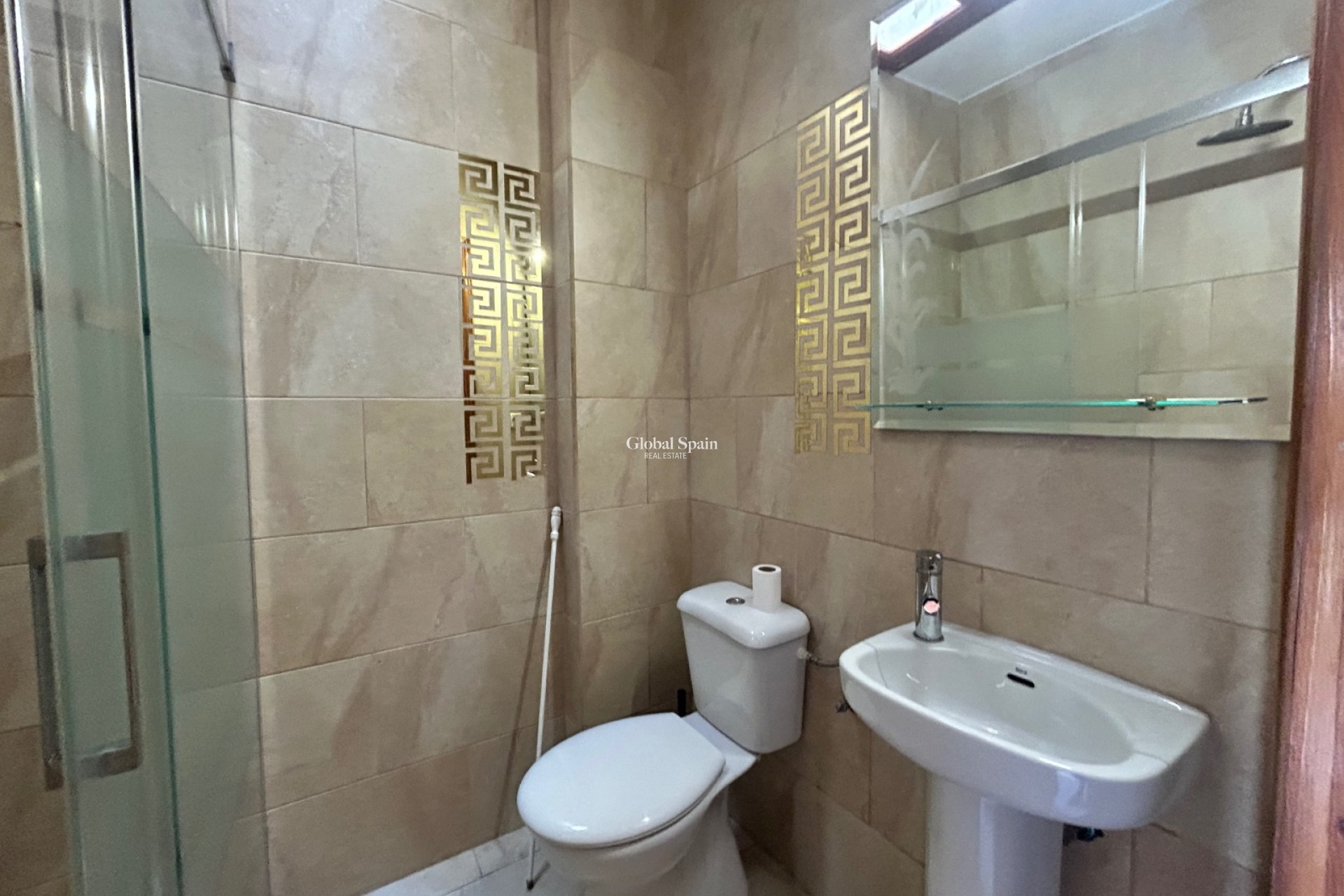 Venta - CASA -
EL CHAPARRAL - Inland