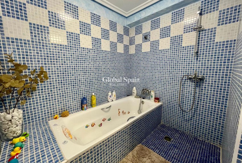 Venta - CASA -
EL ESPARRAGAL - Inland