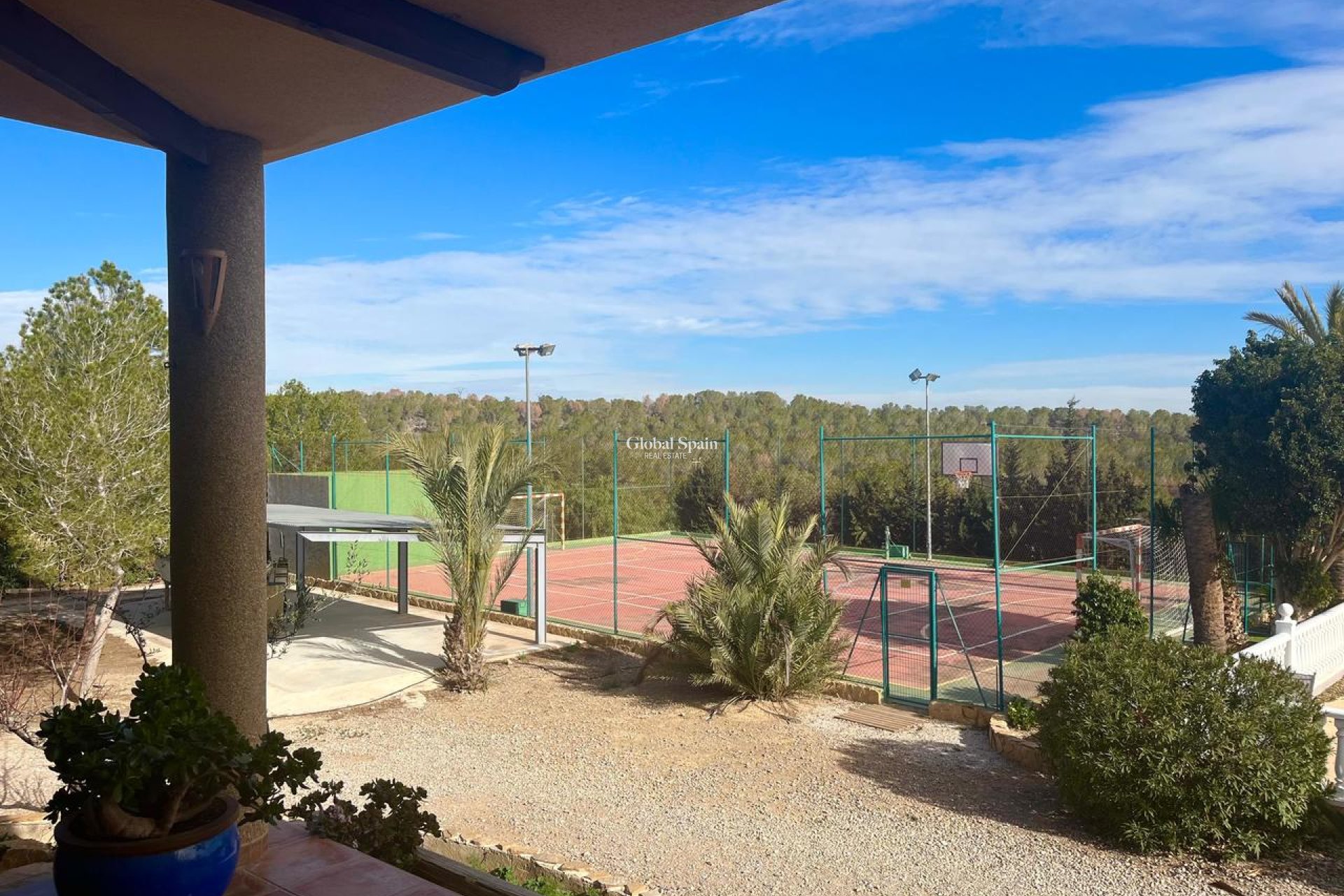 Venta - CASA -
EL ESPARRAGAL - Inland