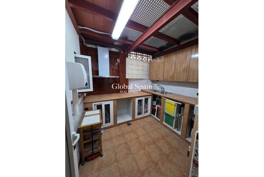 Venta - CASA -
EL PALMAR - Zona Centro