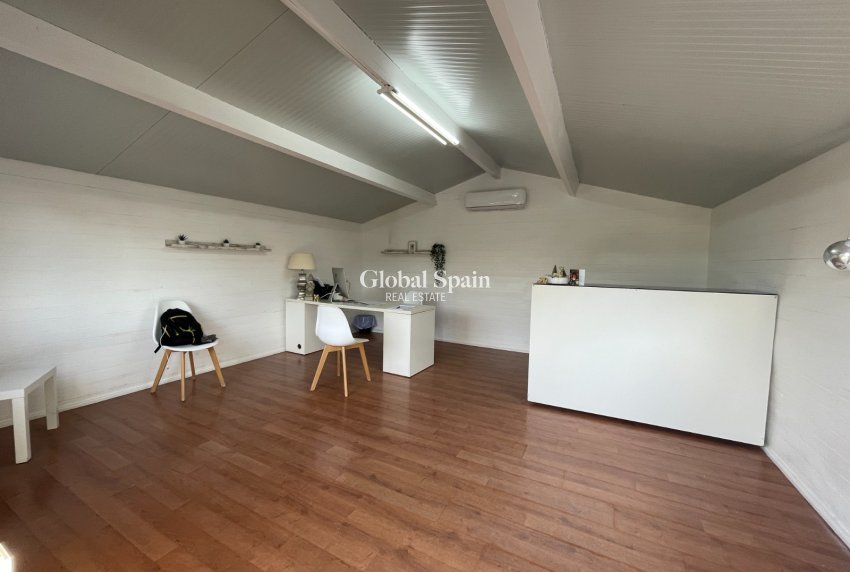 Venta - CASA -
ELCHE - Costa Blanca