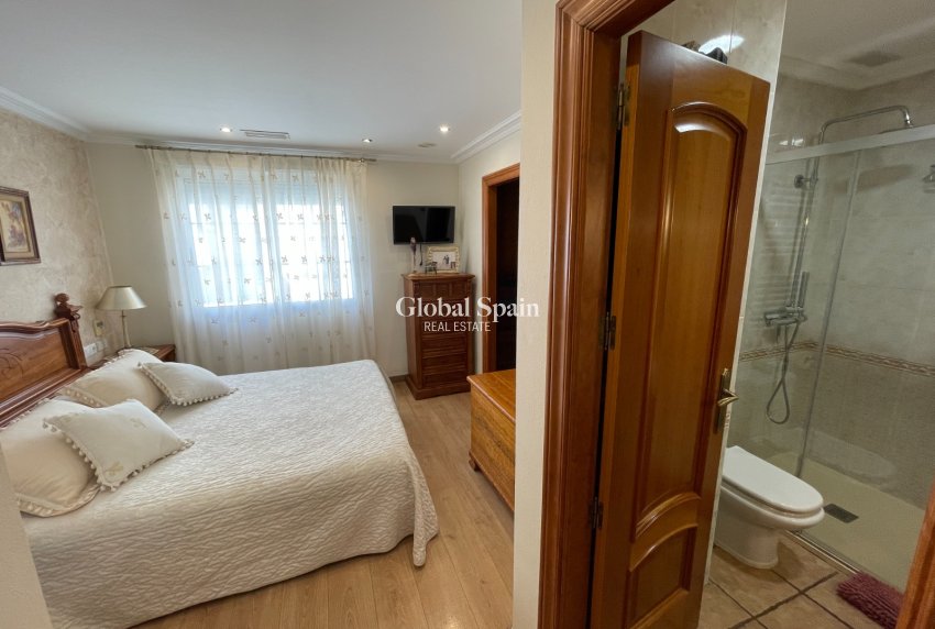 Venta - CASA -
ELCHE - Costa Blanca