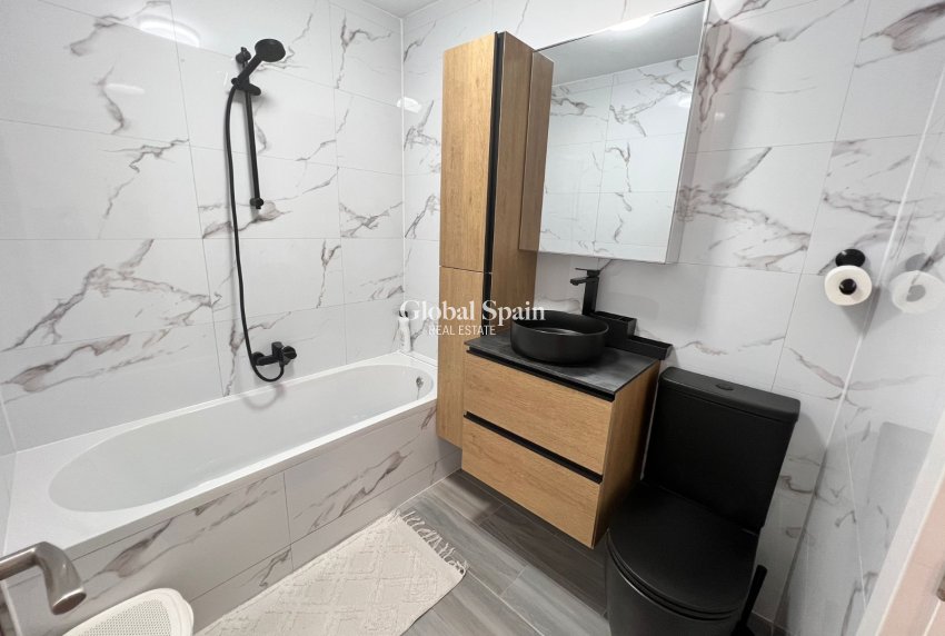 Venta - CASA -
ELCHE - Inland