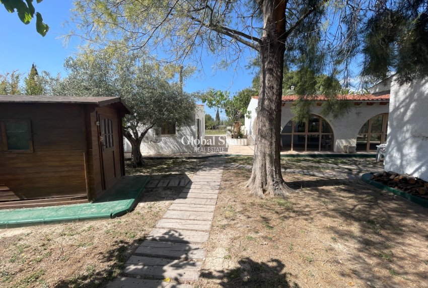 Venta - CASA -
ELDA - Inland