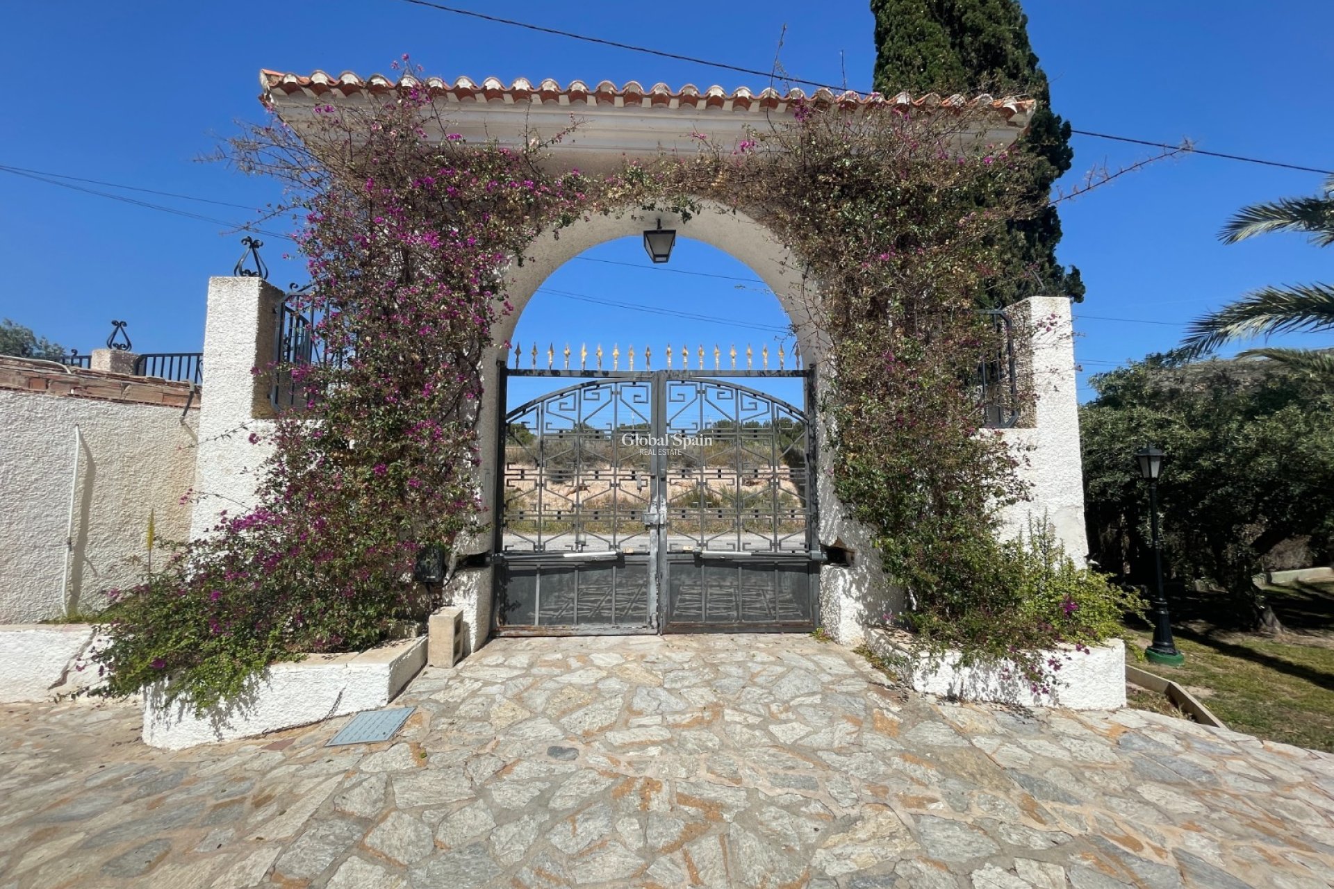 Venta - CASA -
ELDA - Inland