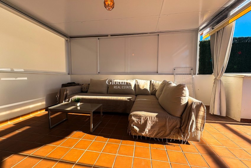 Venta - CASA -
FINESTRAT