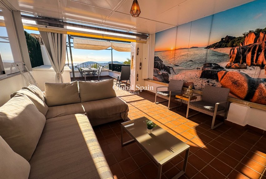 Venta - CASA -
FINESTRAT