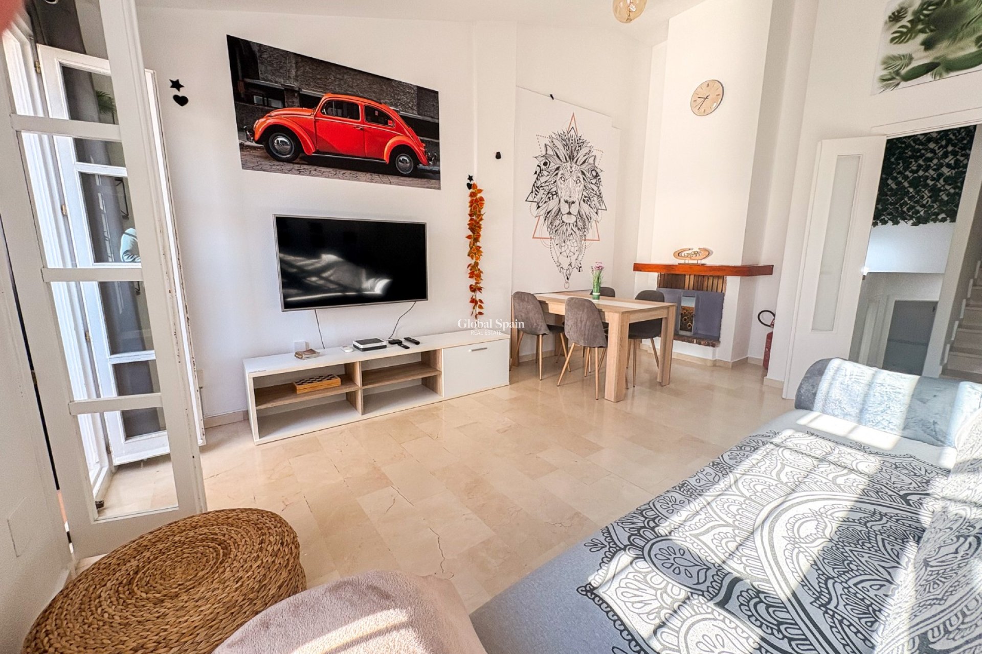 Venta - CASA -
FINESTRAT