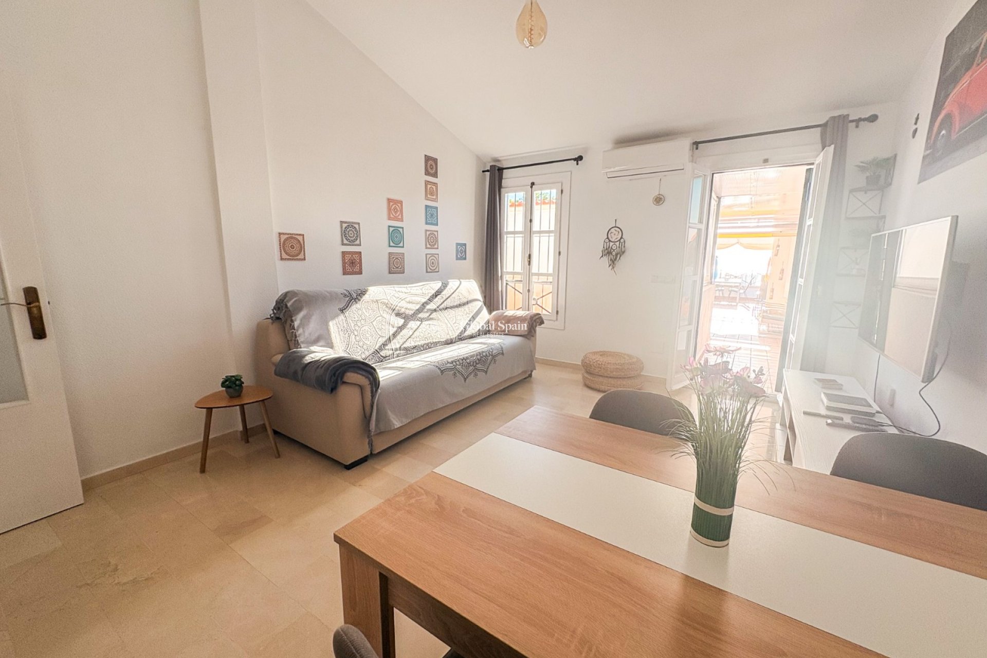 Venta - CASA -
FINESTRAT