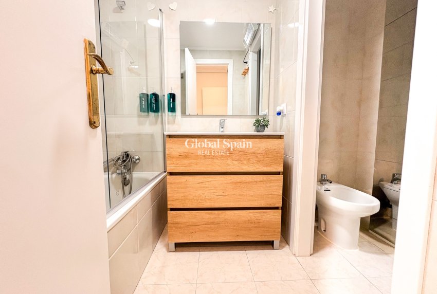 Venta - CASA -
FINESTRAT