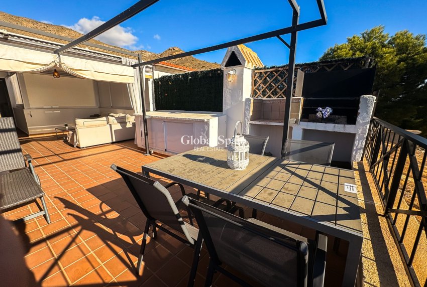 Venta - CASA -
FINESTRAT