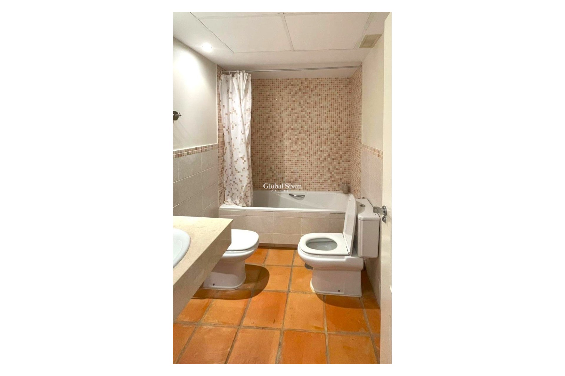 Venta - Casa -
FINESTRAT