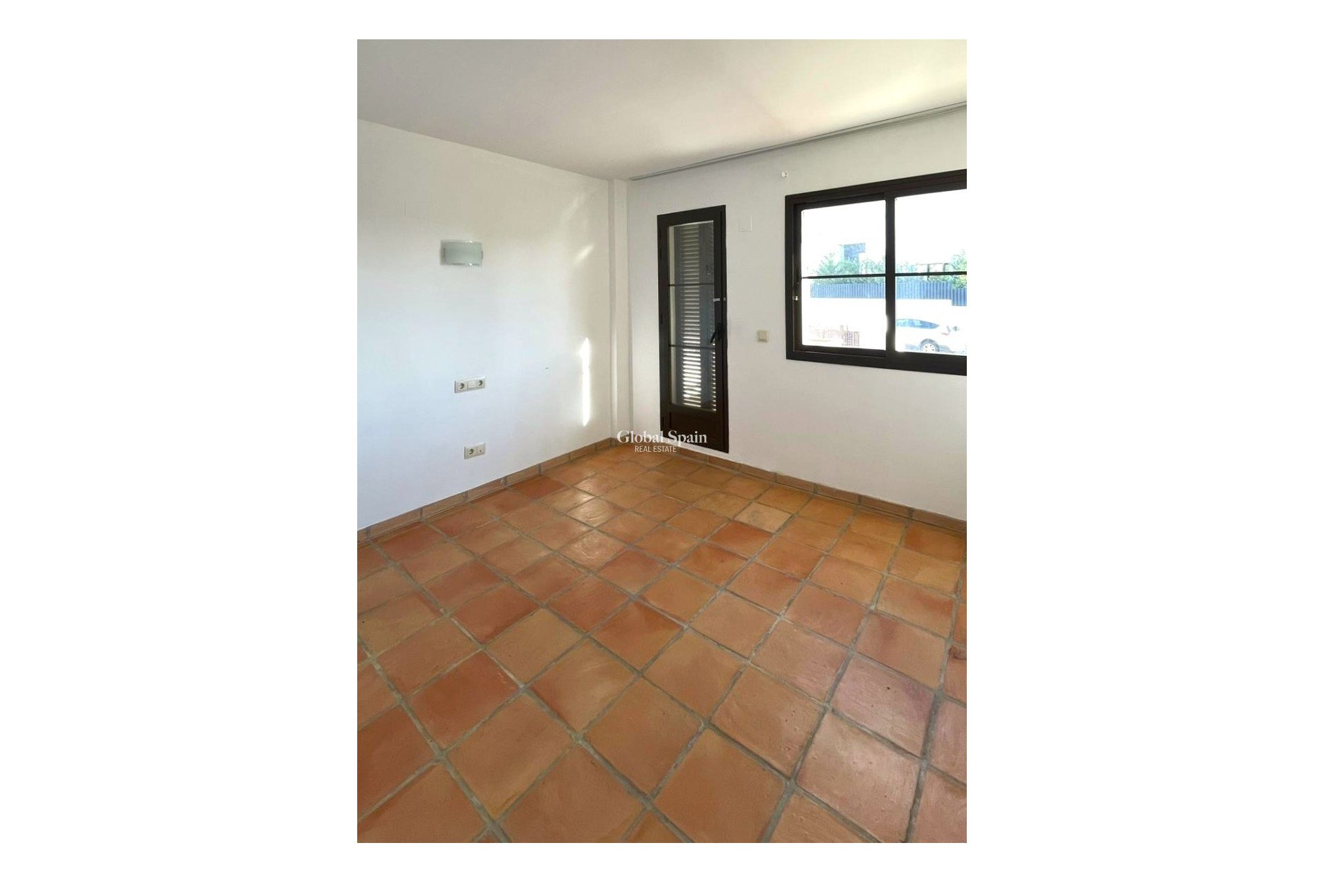Venta - Casa -
FINESTRAT