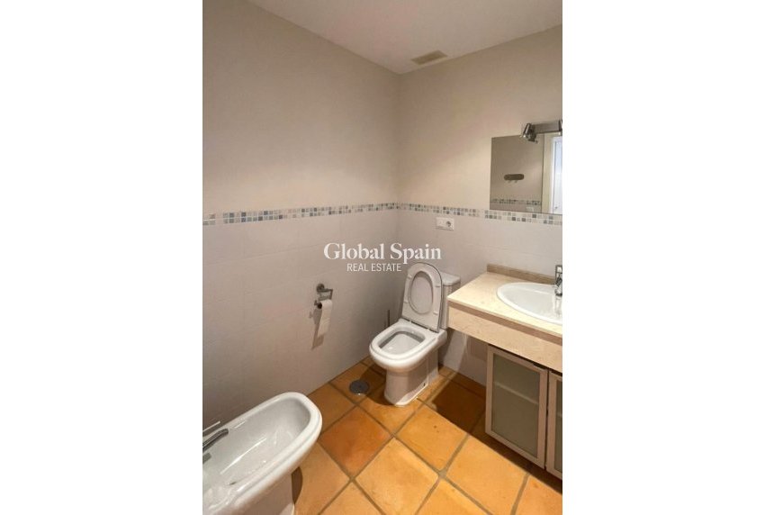 Venta - Casa -
FINESTRAT