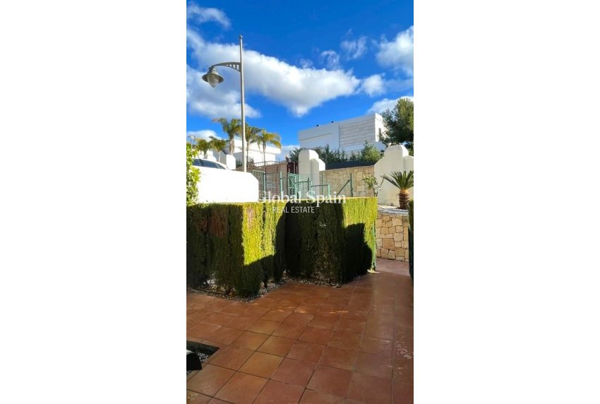 Venta - Casa -
FINESTRAT