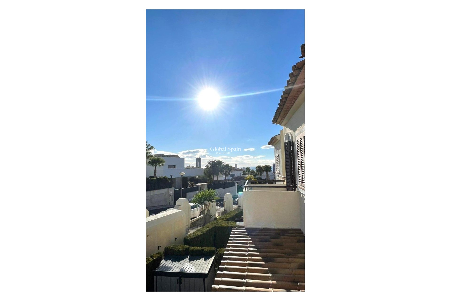 Venta - Casa -
FINESTRAT