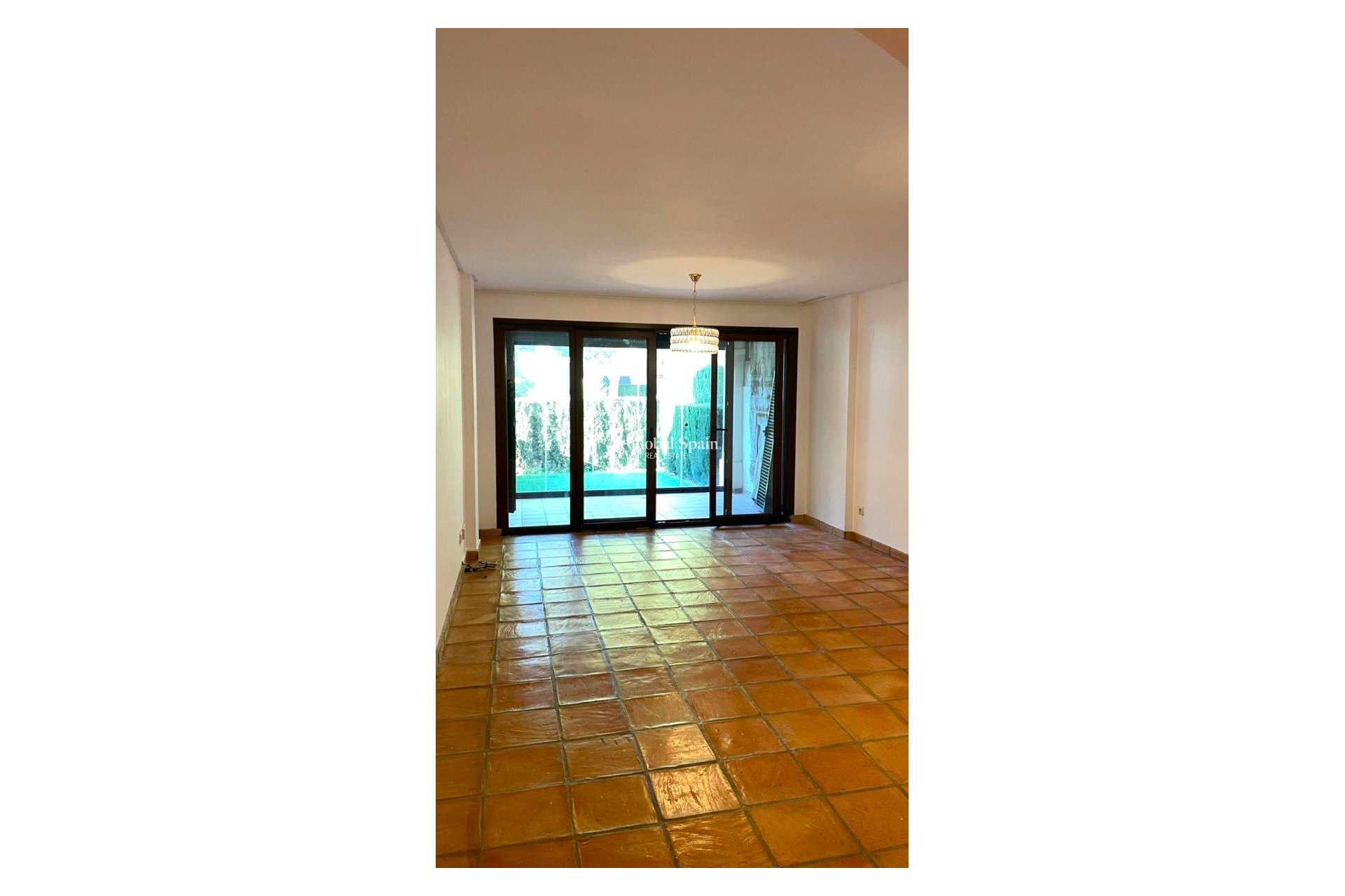 Venta - Casa -
FINESTRAT