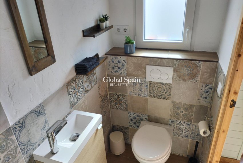 Venta - CASA -
FORMENTERA DEL SEGURA - Centro