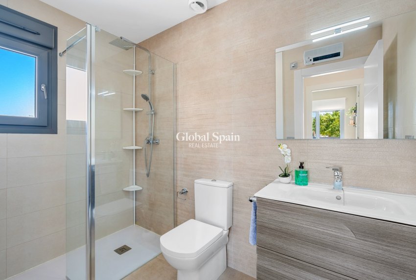 Venta - CASA -
FORMENTERA DEL SEGURA - Costa Blanca